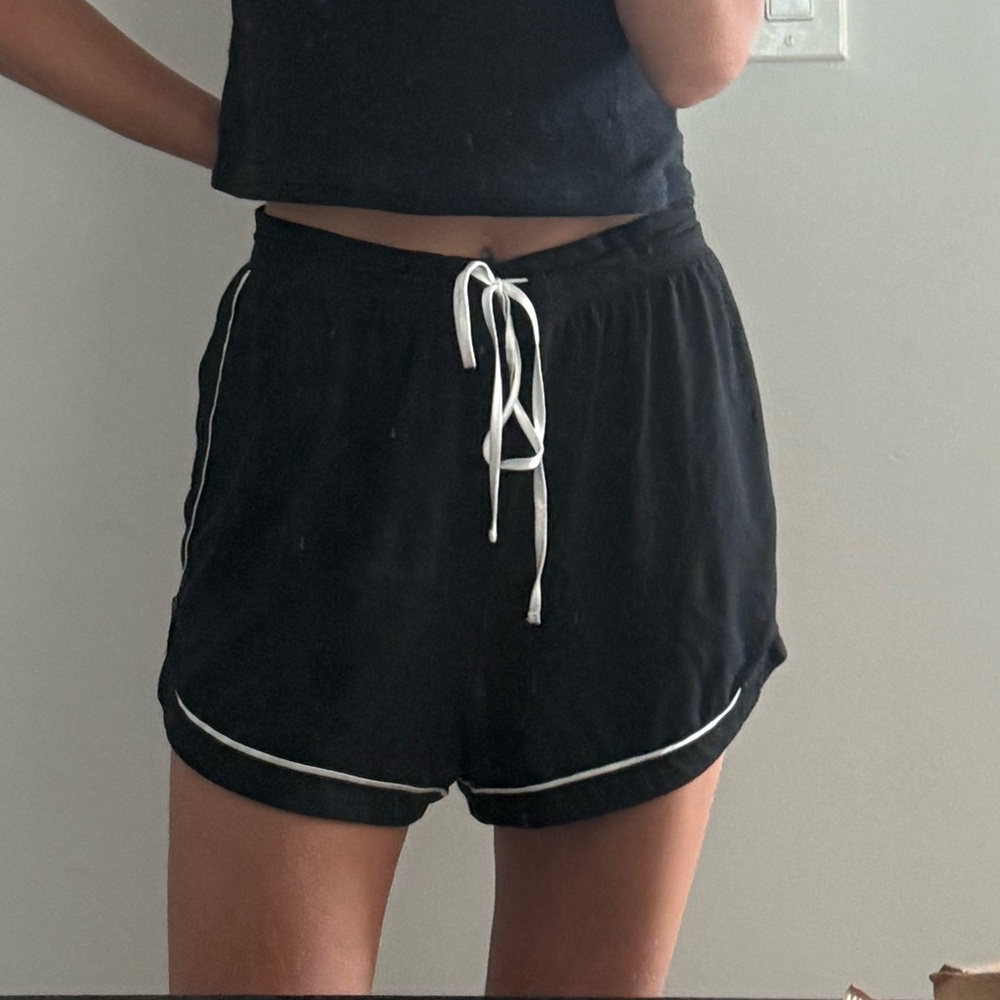 GAP softest modal PJ shorts Black White M